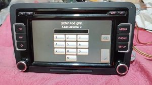 VWZ1Z3 RCD510 5K0 035 190A  BOSCH VW Radio MID RVC RdW UP3 BVX DECODE CODE