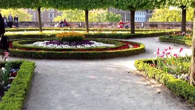 Burggarten смотреть онлайн