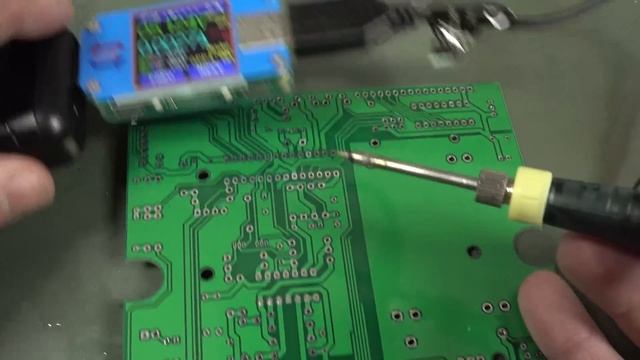 EEVblog #1113 - Is a $5 USB Soldering Iron Useful? смотреть онлайн