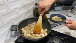 Моя ЛЮБИМАЯ ПАСТА, с курицей и грибами в сливочном соусе с сыром с голубой плесенью. Простой рецепт