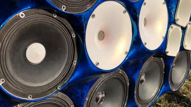 Куда ещё громче?! Громкий автозвук от Russian Bass. Loud Dodge Stratus смотреть онлайн