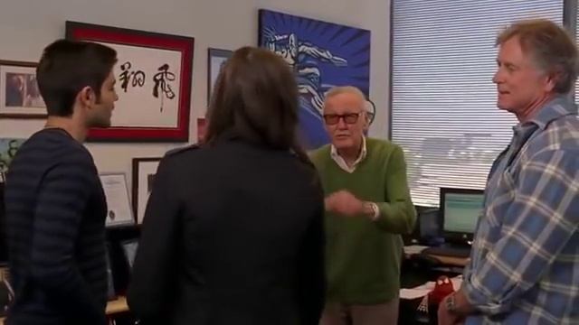 Stan Lee meets Sasha Grey on Entourage смотреть онлайн