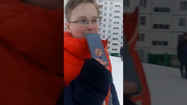 Руки замёрзли , шапки замёрзли ??? смотреть онлайн