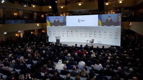Новые мании и старые бредни: что говорили о России без России на конференции по безопасности в Мюнхе