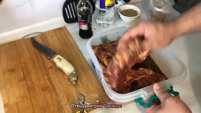 ШАШЛЫК ИЗ СВИНОЙ ШЕИ. В НОВОМ МАНГАЛЕ И НЕОБЫЧНОЙ ГРИЛЬНИЦЕ ЗА 500 рублей
