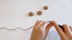 Зачем покупать, если можно связать! Декоративная пуговица крючком.