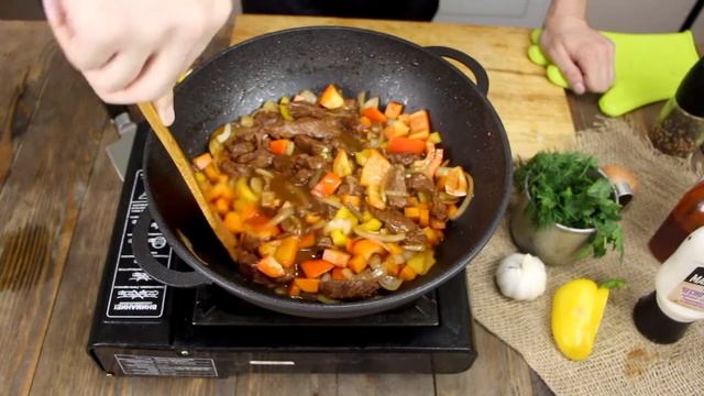 ТМ ЛуКа Правильные соусы: пражский гуляш в хлебе смотреть онлайн