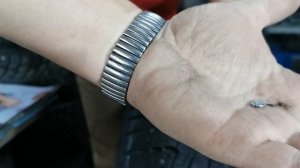 Ошиповка б/у зимних шин с помощью ремонтных шипов ТЕСН, когда вылетели "родные шипы с завода".