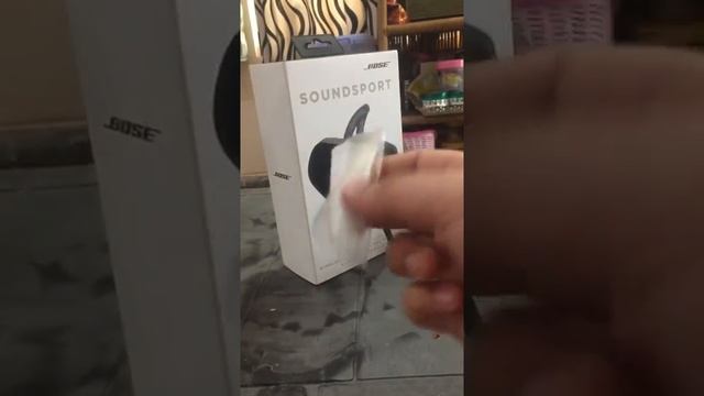 Bose sound sport unboxing! смотреть онлайн