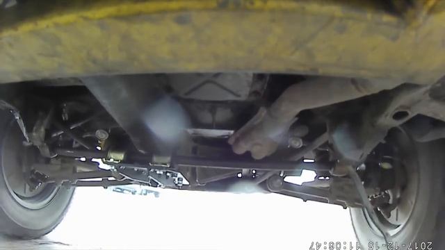 Работа отвязанного переднего моста на Ниве с креплением к стабилизатору смотреть онлайн