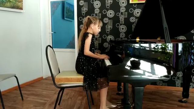 Дмитриева Софья И.С.Бах  "Двухголосная  инвенция B-dur смотреть онлайн