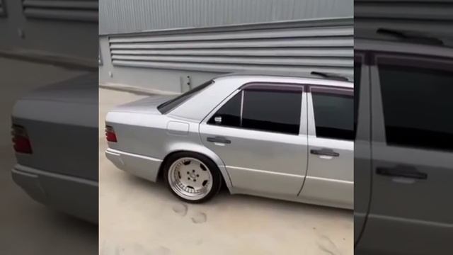 Валчок Mercedes-Benz W124 E500 смотреть онлайн