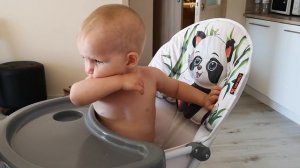 Малыш поёт арию из оперы!