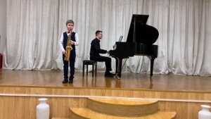 Даниил Осипов(саксофон) - "Петрушка" И. Брамс.