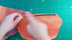 Модная #Бананка своими руками из кожи.