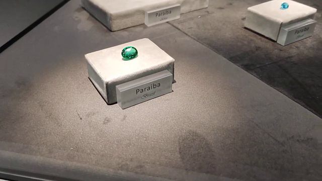 Драгоценные камни: самые крупные и дорогие турмалины Параиба из Бразилии и Африки. #драгоценныекамн