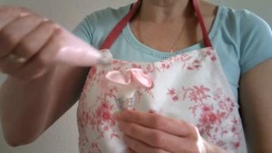 Цветок на вафельный конус, насадка прямая роза 2 см. Cream flowers