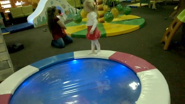 Детская игровая комната. Сафари Парк.A children's playroom. Safari Park смотреть онлайн