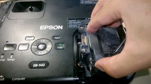 projector Epson EB-S02 REPAIR doesn't turn on / проектор РЕМОНТ не включается