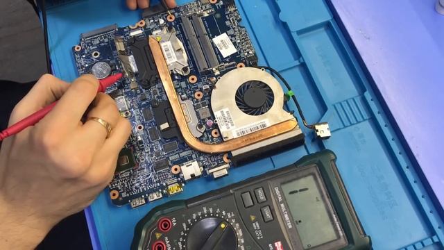 Ремонт HP ProBook 450. Не включается! Что там могло сломаться!? Бонус для подписчика смотреть онлайн