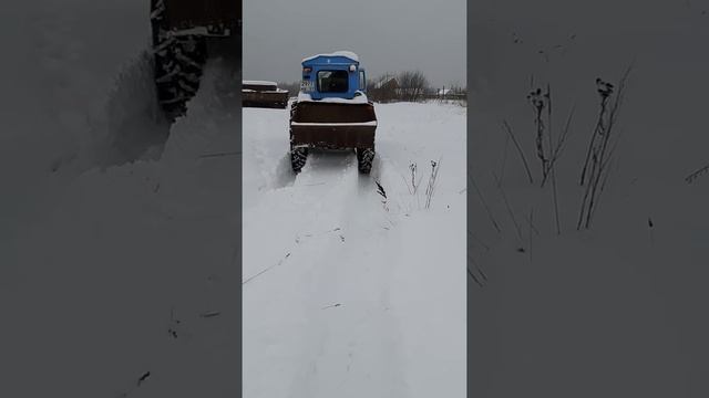 Т-40 по снежку) смотреть онлайн