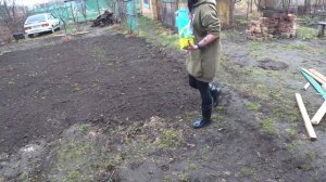 Преображение дачного домика началось.