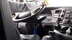 V8 Driving Mercedes-Benz Actros 1851 (2651/3151) MP2 OM502 LA V8 Truck Engine Sound