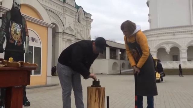 Куй железо, не отходя от кассы смотреть онлайн