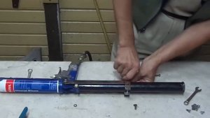 Автоматическая подача силикона, герметиков, клеев и других разных смесей  Самодельный пневмопистоле