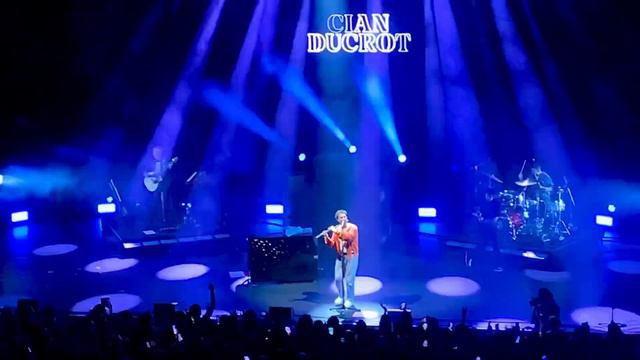 Cian Ducrot live @ London Hammersmith Eventim Odeon 21st November 2023 - plays the flute смотреть онлайн