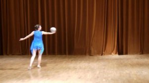 студия эстрадного танца "Зеркало"-танец с мячом