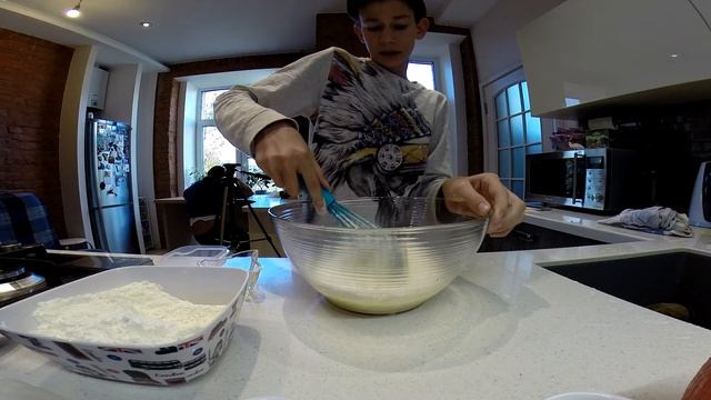 Пицца. Пицца четыре сыра. Пицца за пять минут. Как сделать тесто для пиццы. Как сделать пиццу смотреть онлайн