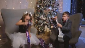 Дети "ИМЕНА Продакшн". Подарки от Деда Мороза.