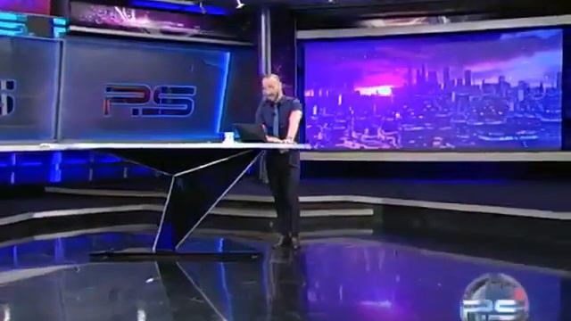 Ведущий на грузинском ТВ заговорил на рюзке :) смотреть онлайн