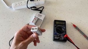 Зарядка SOSHINE SC V1 + Аккумуляторы 6F22 650mAh "Крона"