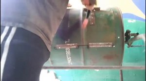 ручная Бетономешалка из бочки 200 литров часть 4  своими руками