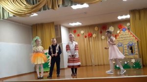 Инсценировка сказки "Репка. XXI век" учащимися 1 "А" класса, классный руководитель Н.Л.Семеняка.