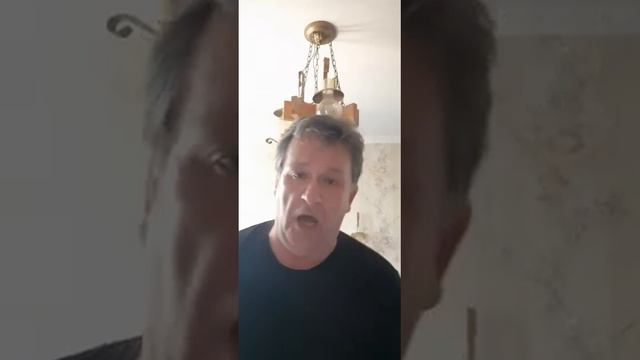 Распевка. Положение ротоглоточного аппарата на крайнем "верхе" у теноров. смотреть онлайн