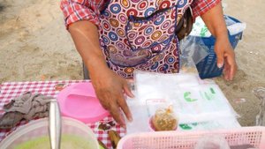 Рынок морепродуктов на рыбацкой пристани на Джомтьен. Паттайя | Уличная еда Таиланда. Тайский вкус