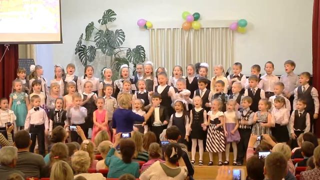 Дружат дети всей Земли, исп Хор первоклассников смотреть онлайн