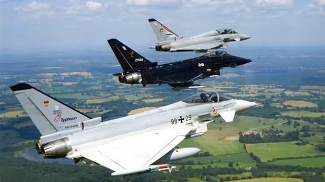 Super EF2000 - Track 2 смотреть онлайн