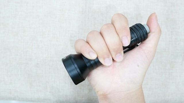 [รีวิว] Manker MC12 ii (version 2) แสงพุ่ง OSRAM CSLNM1 สูงสุด 650 เมตร พร้อมแบตเตอรี่ 18650 แบบ us смотреть онлайн