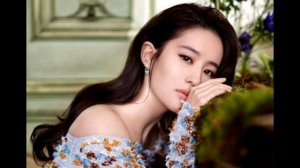 Лю Ифэй / Crystal Liu / БИОГРАФИЯ И ЛИЧНАЯ ЖИЗНЬ АКТРИСЫ