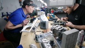 Сервисный центр по ремонту бытовой техники.