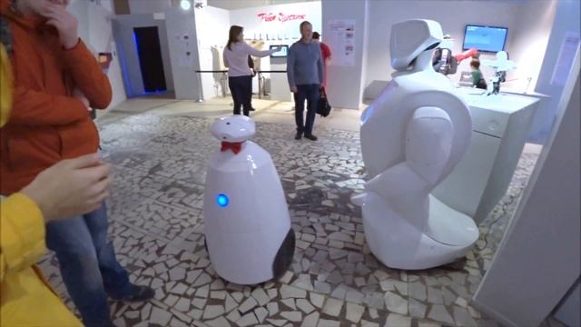 !РОБОТЫ АТАКУЮТ! РОБОСТАНЦИЯ на ВДНХ   КУДА ПОЙТИ С РЕБЕНКОМ   Москва для детей