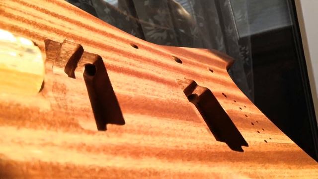 Дека электрогитары из Сапеле смотреть онлайн