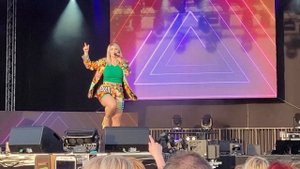 Beatrice Egli(Live) - Bunt.Schlagerinsel Berlin 2022
