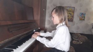 Е. Гнесина. Педальный этюд 1(Басов Максим 9 лет)