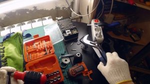 Заклинил патрон шуруповерта. Замена на ключевой. Black+Decker BDCDC18B / Hammer Flex 208-103.