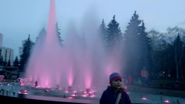 Музыкальный фонтан г. Челябинск. 03.05.2019г.